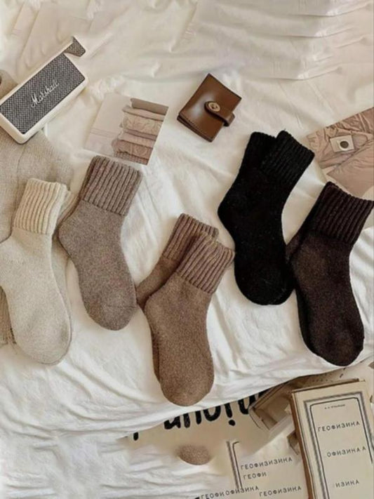 Everea Mid-Calf Fall Socks